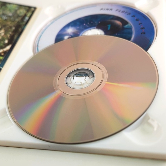 Pink Floyd Pulse Double live 2 DVD set 2005 DSOTM LIVE and More! - Picture 10 of 17